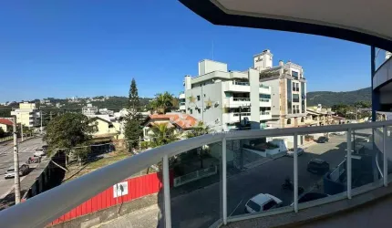Belo Apartamento à Venda no Bairro Bombas - Bombinhas/SC