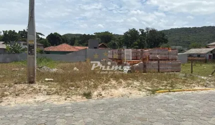 Terreno de 291m² à Venda no Bairro Zimbros - Bombinhas/SC