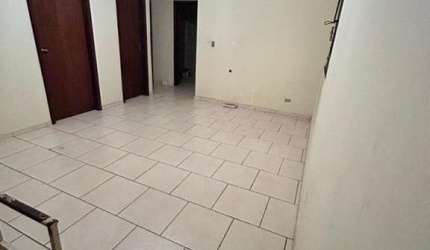 Residência central á venda