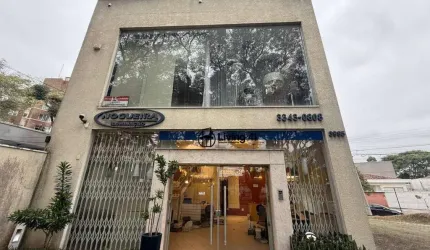 Loja Comercial com 2andares 30 vagas.