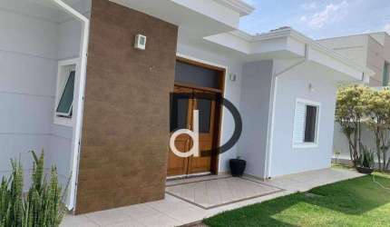 Casa Térrea em Condomínio com Área Gourmet, Loft e Piscina Aquecida - Venda e Locação no Condomínio Marambaia, Vinhedo/SP