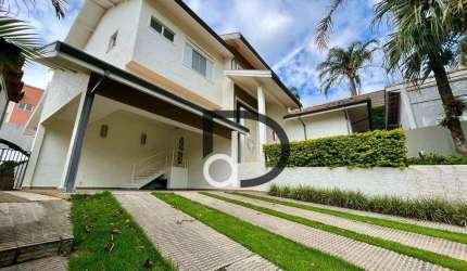 Casa à venda com 3 dormitórios à venda perto do Colégio Porto Seguro