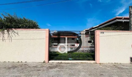 Casa sobrado à venda em Vinhedo/SP, no Residencial Aquários.