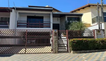 Casa á venda no bairro JArdim Mirian Vinhedo Sp