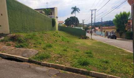 Terreno plano, centro Vinhedo, 300m2