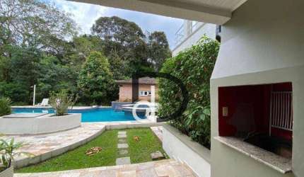 CASA EM VILLAGIO, 3 SUITES, PISCINA