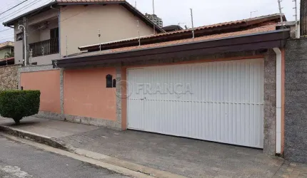 Casa de 03 dormitórios - Cidade Jardim - Jacareí /SP