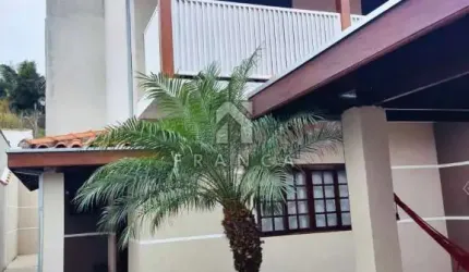 Casa Padrão em Jacareí