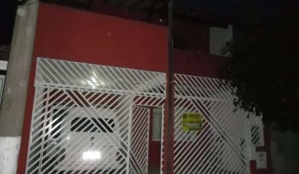 Casa 03 Dormitórios sendo 01 Suíte - Parque dos Príncipes Jacareí SP
