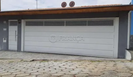 Casa Padrão em Jacareí