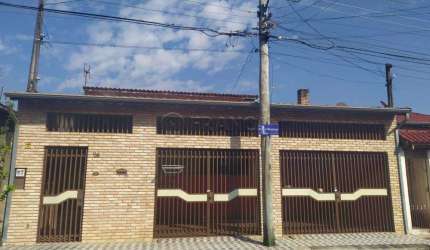CASA 3 DORMITÓRIOS - CONJUNTO SÃO BENEDITO - JACAREÍ