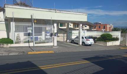 Linda casa em condomínio com 3 Dormitórios 1 Suíte  !!!