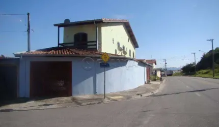 Sobrado com 4 dormitórios sendo 1 suíte à venda, 191m² - Jardim Pararangaba - SJC