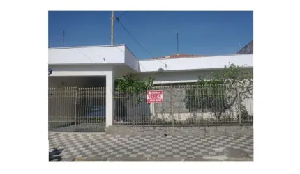 Casa Padrão em Jacareí