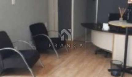 CASA COMERCIAL - CENTRO JACAREI SP