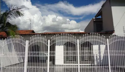 Casa Padrão em Jacareí