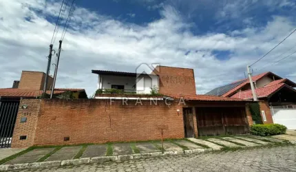 Casa 03 Dormitórios sendo 03 suíte - Jardim Santa Maria Jacareí SP