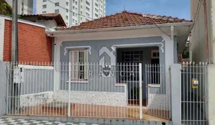 Casa Padrão em Jacareí