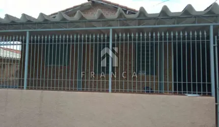 Casa Padrão em Jacareí
