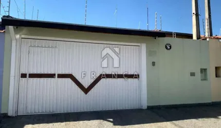 Casa Padrão em Jacareí
