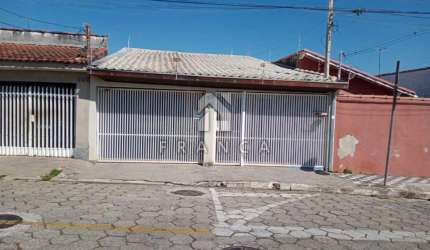 Casa Padrão em Jacareí