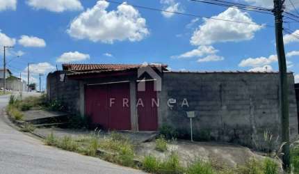Casa Padrão em Jacareí