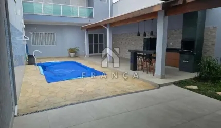 Casa Padrão em Jacareí