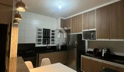 Linda casa térrea em Residencial Santa Paula , Jacareí, SP.  com 2 dormitórios, 2 vagas grandes e  fácil acesso a SJC