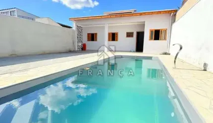 Casa Padrão em Jacareí
