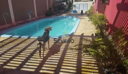 Casa reformada com ótimo acabamento