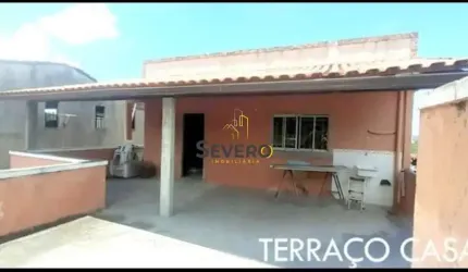 Duas casas prontas pra morar 2 quartos.