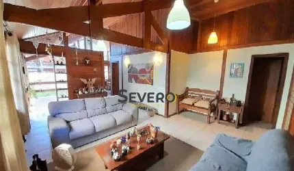 Casa de Madeira com 4 quartos!