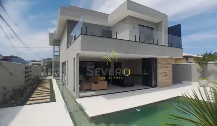 Casa Alto Padrão de 3 Qts com Piscina em condomínio à venda em Maricá RJ