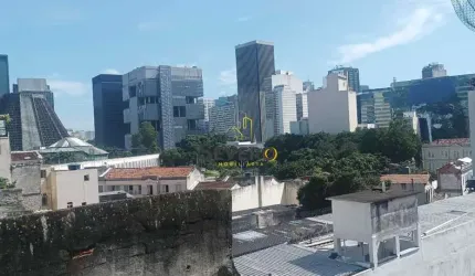 Casa à venda no bairro Centro - Rio de Janeiro/RJ