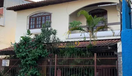 Casa à venda no bairro Centro - São Gonçalo/RJ