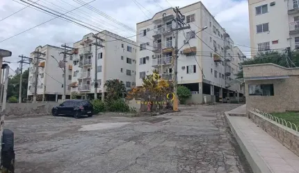 Apartamento 2 quartos com excelente planta em Alcântara.