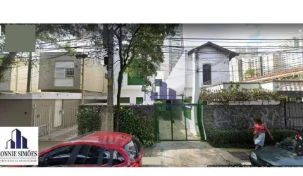 Sobrado para venda no Brooklin, 6 salas amplas, 2 vagas de garagem, 180 m², São Paulo.
