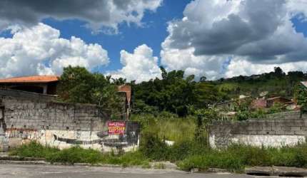 Terreno à venda no Botujuru (Botujuru), Campo Limpo Paulista  por R$ 1.250.000