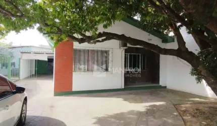 Casa com 3 dormitórios à venda por R$ 650.000,00 - Aparecida - Alvorada/RS