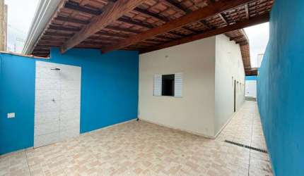 Casa para Venda em Mongaguá, Balneário Itaóca, 2 dormitórios, 1 suíte, 2 banheiros, 2 vagas