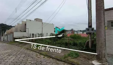 TERRENO AMPLO DE ESQUINA NO BAIRRO ESCOLA AGRÍCOLA – REGIÃO VALORIZADA DE BLUMENAU