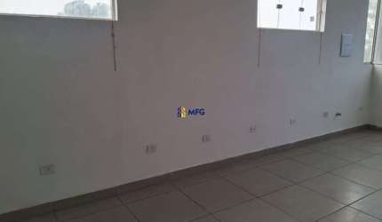 Kitnet / Stúdio para alugar na Avenida General Carneiro, 2183, Vila Lucy, Sorocaba por R$ 1.200