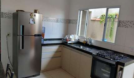 Casa com 2 quartos à venda na Pedro Sola Verdum, 38, Parque Vitória Régia, Sorocaba por R$ 300.000