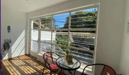 Casa com 3 quartos à venda na Barão de Piratininga, 499, Jardim Faculdade, Sorocaba por R$ 900.000