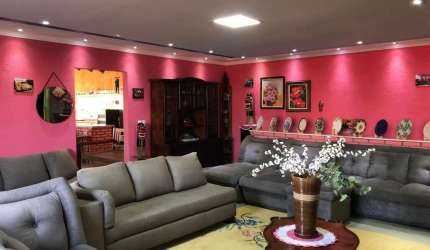 Casa com 4 quartos à venda na Rua Estônia, 102, Jardim Europa, Sorocaba por R$ 1.200.000