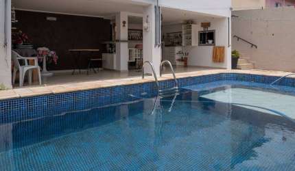 Casa com 4 quartos à venda na Rua Jerônimo da Veiga, 125, Jardim Ana Maria, Sorocaba por R$ 900.000