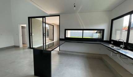 Casa em condomínio fechado com 3 quartos à venda na Rod. Raposo Tavares km 114, 114, Barreiro, Araçoiaba da Serra por R$ 1.980.000