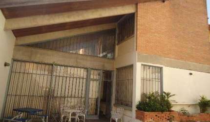 Casa com 3 quartos à venda na Rua Brigadeiro Faria Lima, 81, Jardim dos Estados, Sorocaba por R$ 699.999