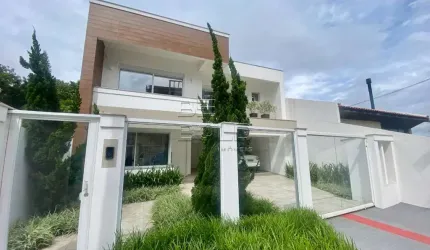 Casa com 3 quartos à venda na Rua Juventino dos Santos Barbosa, 54, Coqueiros, Florianópolis por R$ 2.500.000