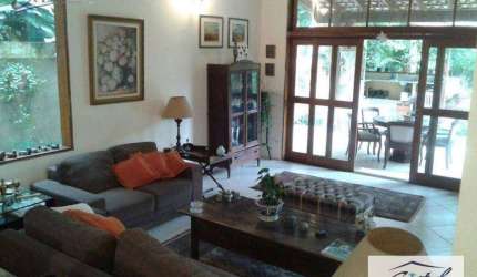 Casa com 3 dormitórios à venda, 300 m² por R$ 1.300.000,00 - Granja Viana - Carapicuíba/SP